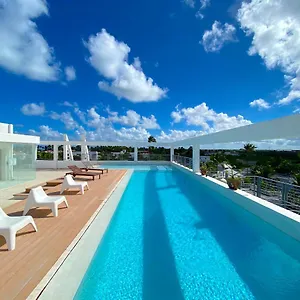 5* Aparthotel Rooftop Pool Ducassi Suites - Playa Bavaro - Free Wifi & Parking - Best Location